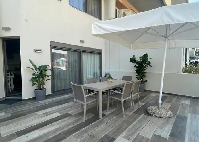 Aelia Luxury House *